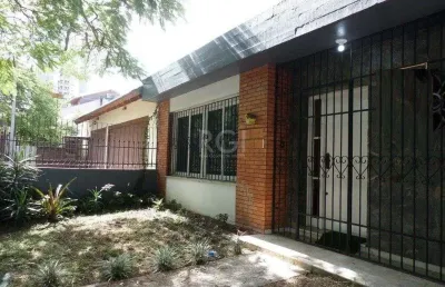 Casa no bairro jardim botânico de 3 dormitórios e 2 vagas
