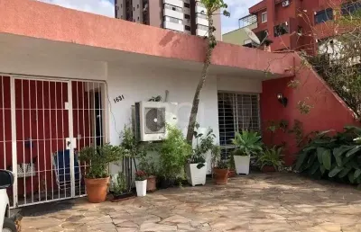 Casa para venda - 200m², 3 dormitórios, sendo 1 suites, 2 vagas - chácara das pedras