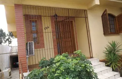 Casa para venda - 250m², 3 dormitórios, sendo 3 suites, 7 vagas - medianeira