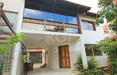 Casa em porto alegre, no bairro hípica, com 3 dormitório(s), e 3 banheiros, à venda.