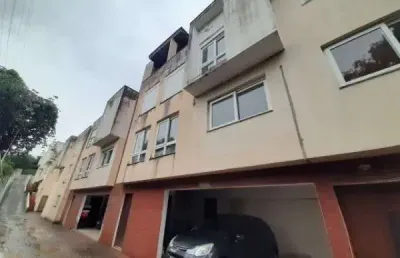 Casa condominio em porto alegre, no bairro ipanema, com 3 dormitório(s), e 3 banheiros, à venda.