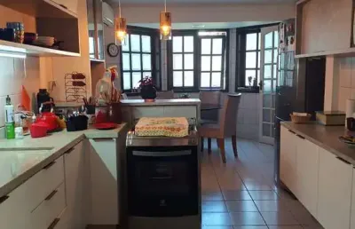 Casa com 3 quartos à venda na Rua Padre João Batista Reus, --, Vila Conceição, Porto Alegre