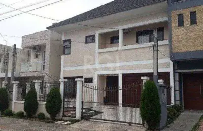 Casa para venda - 272m², 3 dormitórios, sendo 1 suítes, 2 vagas - hípica