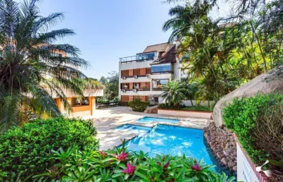 Excelente cobertura próximo a orla de ipanema, com 3 quartos, sendo 01 suíte, 03 vagas cobertas