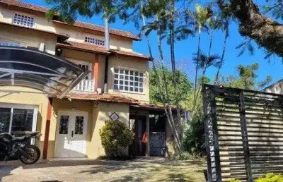 Casa com 4 quartos à venda na Rua Doutor Mário Totta, --, Tristeza, Porto Alegre