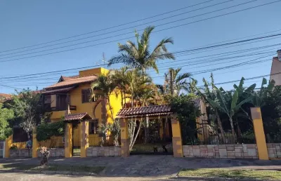 Casa para venda - 693.6m², 5 dormitórios, sendo 3 suites, 4 vagas - hípica