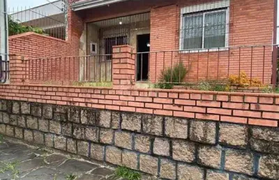 Casa com 2 quartos à venda na Rua Vinte e Quatro de Junho, --, Passo da Areia, Porto Alegre