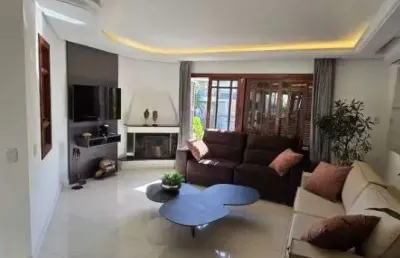 Casa com 3 quartos à venda na Rua Comendador Creidy, --, Chácara das Pedras, Porto Alegre