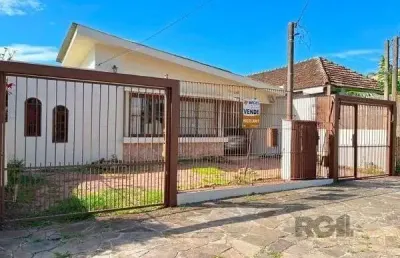 Casa em porto alegre, no bairro ipanema, com 4 dormitório(s), e 4 banheiros, à venda.
