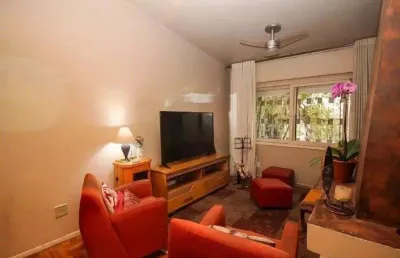 Casa com 3 quartos à venda na Rua General Gomes Carneiro, --, Medianeira, Porto Alegre