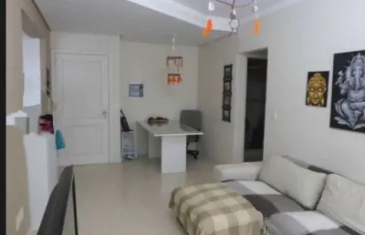 Apartamento 2 quartos, suite e garagem na cidasde baixa.