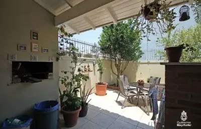 Casa para venda - 78m², 3 dormitórios, sendo 1 suites, 2 vagas - guarujá