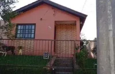 Casa em porto alegre, no bairro espírito santo, com 2 dormitório(s), e 2 banheiros, à venda.