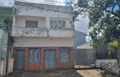 Casa /sobrado com apartamento e loja, estacionamento, a venda no bairro jardim itu. lojão embaixo com dois banheiros e divisórias,