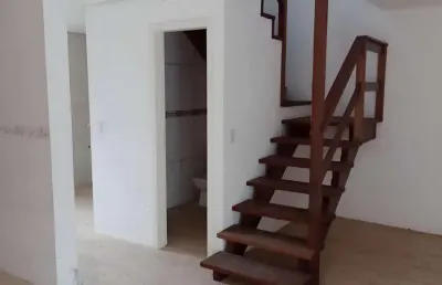 Casa com 2 quartos à venda na Rua Ilton Moreira de Souza, --, Ponta Grossa, Porto Alegre