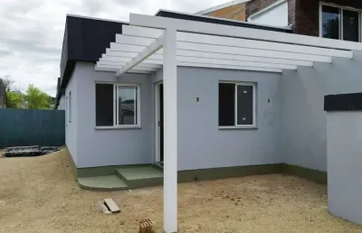 Casa com 2 quartos à venda na Rua Jorge Mello Guimarães, --, Belém Novo, Porto Alegre