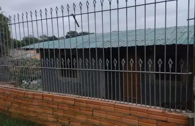 Casa de dois dormitórios localizada no bairro nonoai