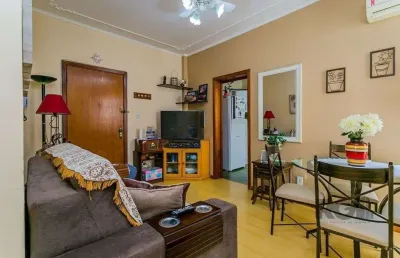 Apartamento 2 dormigtórios à venda rua teixeira de freitas, santo antônio - porto alegre