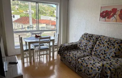 Apartamento 62m², dois dormitórios no bairro glória