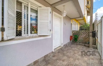Casa com 3 quartos à venda na Rua Doutor João César Krieger, --, Sarandi, Porto Alegre