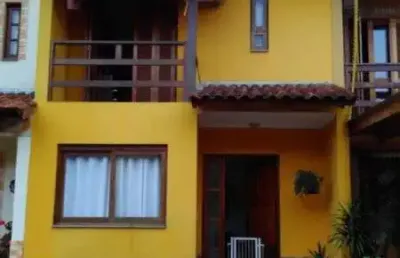 Casa com 2 quartos à venda na Avenida Edgar Pires de Castro, --, Hípica, Porto Alegre