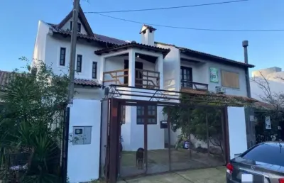 Casa com 3 quartos à venda na Rua Raffaele Nigro, --, Hípica, Porto Alegre
