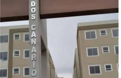 Apartamento em condomínio fechado, 2 dormitórios vaga de garagem no bairro restinga.