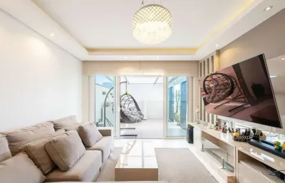 Apartamento garden mobiliado, com 180 m² privativos, no bairro chácara das pedras