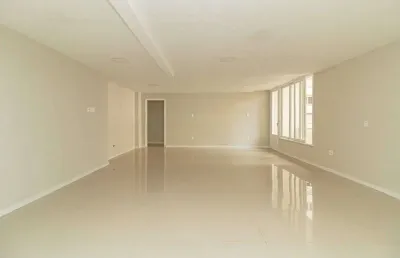 Apartamento com 3 quartos à venda na Rua Ramiro Barcelos, --, Moinhos de Vento, Porto Alegre