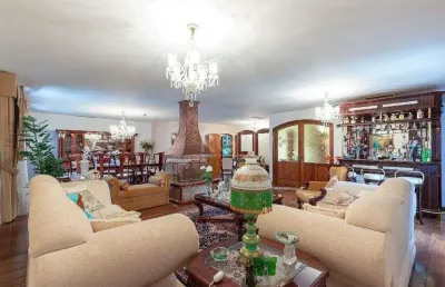 Casa com 4 quartos à venda na Rua Cariri, --, Vila Assunção, Porto Alegre
