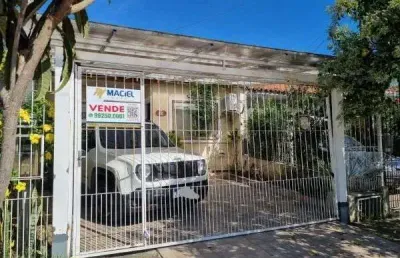 Casa em porto alegre, no bairro hípica, com 2 dormitório(s), e 2 banheiros, à venda.
