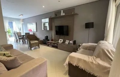 Casa com 2 quartos à venda na Rua Azise Pedro Falcão, --, Hípica, Porto Alegre