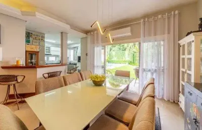 Casa em condomínio fechado com 3 quartos à venda na Rua Francisco Solano Borges, --, Hípica, Porto Alegre