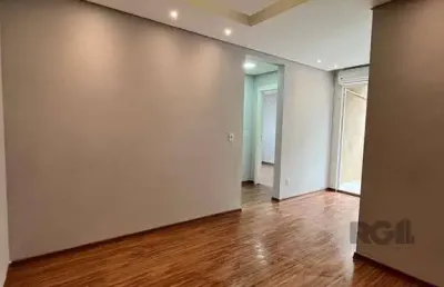 Ótima casa terrea, 2 dormitórios , 2 vagas de garagens bairro hipica em porto alegre