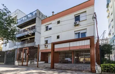 Apartamento 2 quartos, 1º andar, sol da manhã, vaga coberta