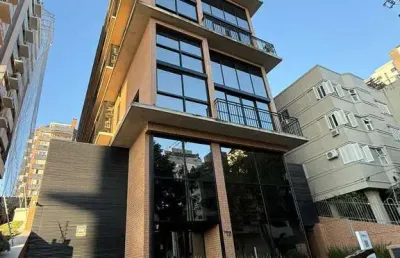 Apartamento novo, ótima localização no mont&#39;serrat.