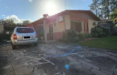 Casa em condomínio fechado com 3 quartos à venda na Avenida Edgar Pires de Castro, --, Hípica, Porto Alegre