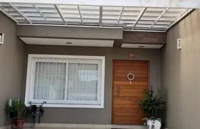 Casa com 3 quartos à venda na Rua Claudio da Silva Pinto, --, Espírito Santo, Porto Alegre