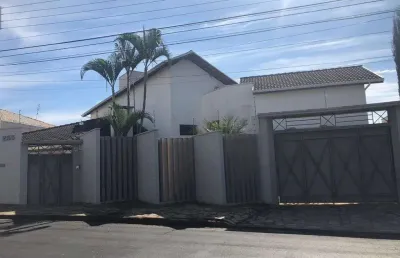 Casa com 4 quartos à venda na Rua Joel Veiga, 253, Pousada dos Campos I, Pouso Alegre