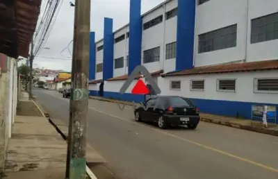 Casa com 2 quartos à venda na Rua Eduardo Souza Gouvêia, 200, São Carlos, Pouso Alegre