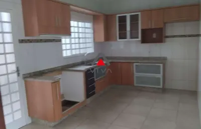 Casa com 3 quartos à venda na Rua Joaquim José Pereira, 130, Residencial Morumbi II, Pouso Alegre