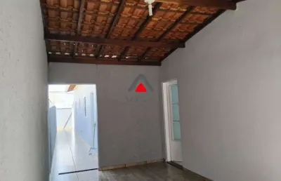 Casa com 2 quartos à venda na Rua Boanerges Gomes de Paiva, 30, Xangrilá, Pouso Alegre