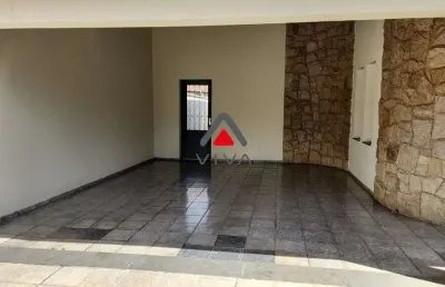 Casa com 4 quartos à venda na Rua Doutor Alvarim Viêira Rios, 10000, Bairro de Fátima, Pouso Alegre