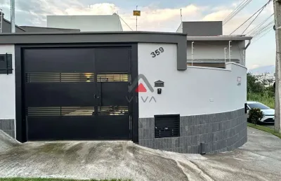 Casa com 2 quartos à venda na Rua Sarita do Prado Amaral, 555555, Parque Real, Pouso Alegre