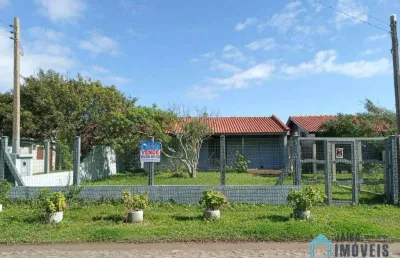 Casa com 2 quartos à venda na Zona Nova Sul, Tramandaí 