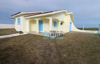 Casa com 3 dormitórios, a poucos metros do mar à venda por r$ 250.000 - centro - balneário pinhal/rs