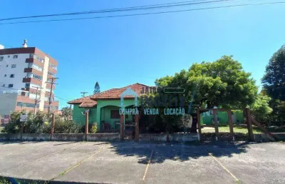 Terreno com uma casa em excelente localização, 150 m² por r$ 1.512.000 - centro - tramandaí/rs