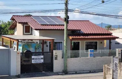 Casa com 3 quartos à venda na Rua Professor Aureliano Francisco de Medeiros, 457, Aririu, Palhoça