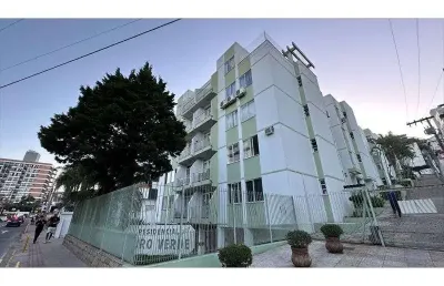 Apartamento com 3 quartos para alugar na Rua Capitão Romualdo de Barros, 997, Carvoeira, Florianópolis