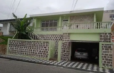 Casa com 3 quartos à venda na Rua do Iano, 300, Barreiros, São José